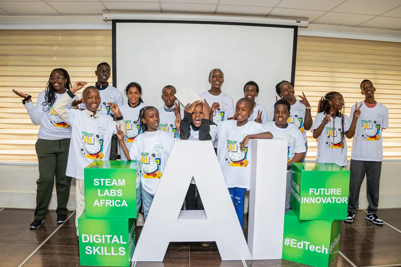 Learners and educators at a STEAMLabs Africa program